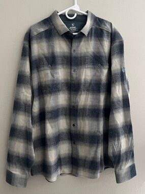 Kuhl The Law Flannel Shirt Men’s XXL Shadow Plaid Button Down Blue White
